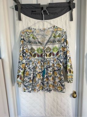 MISSLOOK White Floral Tunic with Yellow and Green Accents